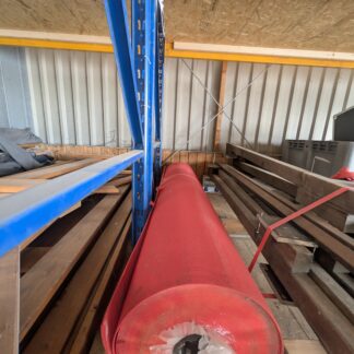 Teppichrolle rot